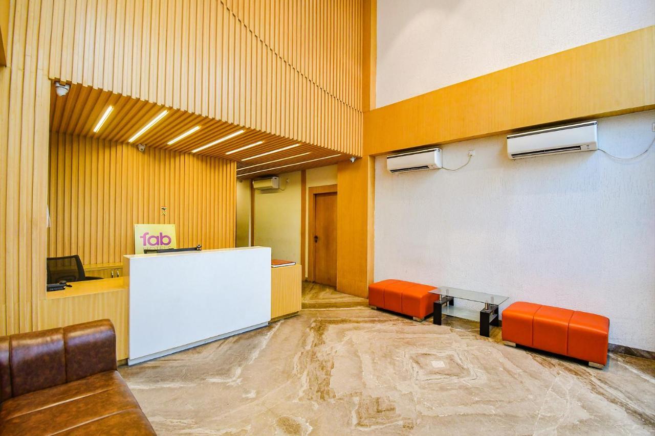 Fabhotel Kzar Select - 2Km From Park Street コルカタ エクステリア 写真